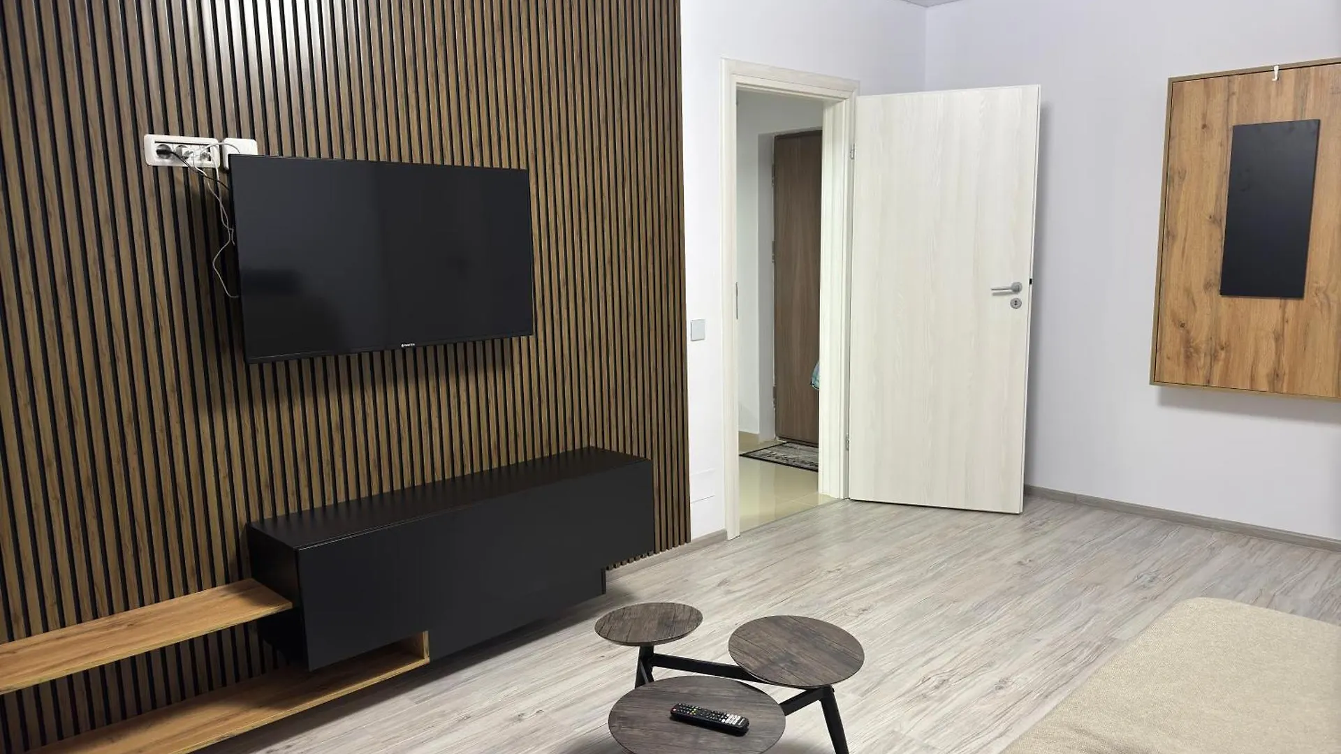 Fundeni Studio Modern Bucharest